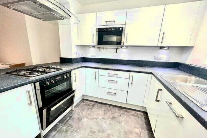 4 Bedroom Property To Rent In Mansfield Road, Nottingham, NG1