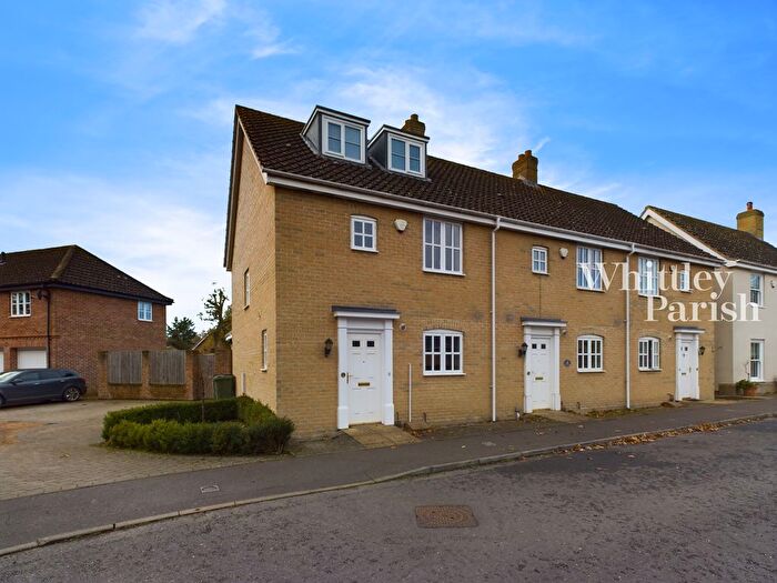 4 Bedroom End Of Terrace House To Rent In Tudor Rose Way, Starston, Harleston, IP20
