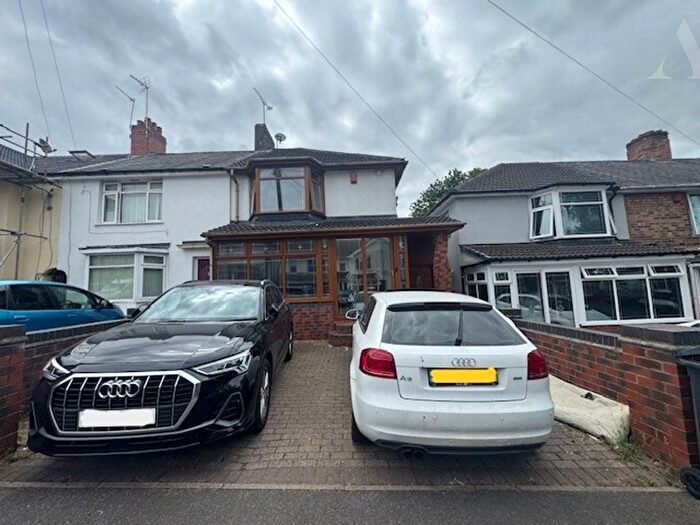 3 Bedroom End Terrace House For Sale In Jephcott Road, Birmingham, West Midlands, B8