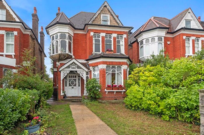 1 Bedroom Maisonette For Sale In Landseer Road, Sutton, SM1