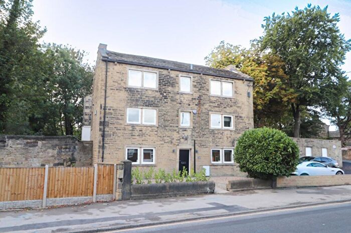 1 Bedroom Detached House To Rent In Upper Town Street, Bramley, Leeds, West Yorkshire, LS13