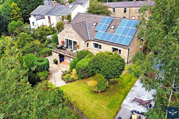 6 Bedroom Detached House For Sale In Brownside Road, Worsthorne, BB10