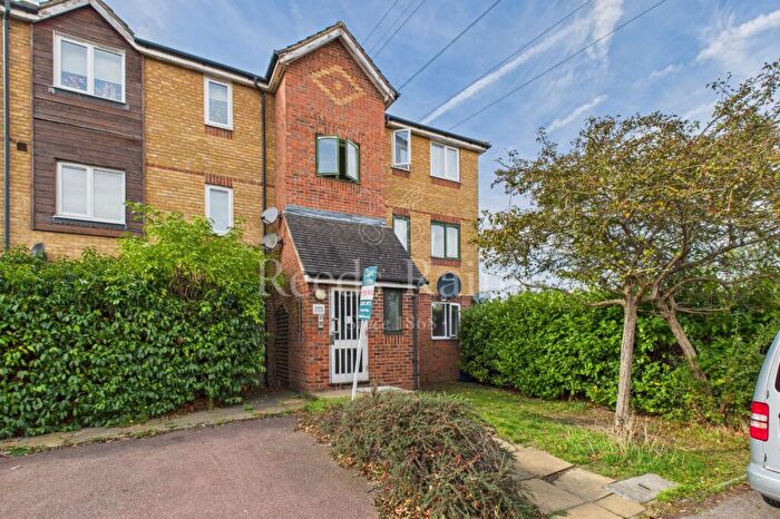 1 Bedroom Apartment To Rent In Groveherst Road, Dartford, DA1