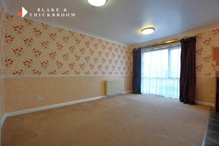 2 Bedroom Semi-Detached Bungalow For Sale In Napier Avenue, Jaywick, CO15