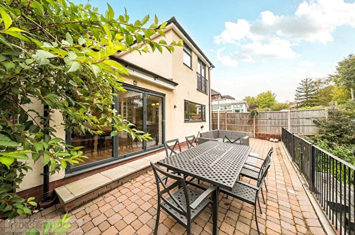 5 Bedroom Detached House For Sale In Dingle Road, Woodside, Alkrington, Manchester, M24