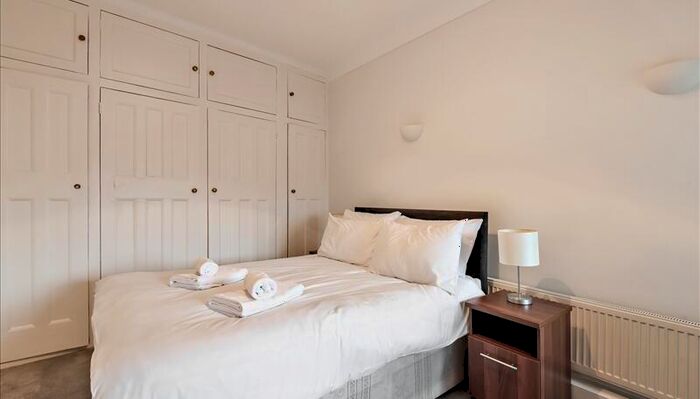 5 Bedroom Apartment To Rent In Strathmore Court, Park Road, St Johns Wood, London, NW8