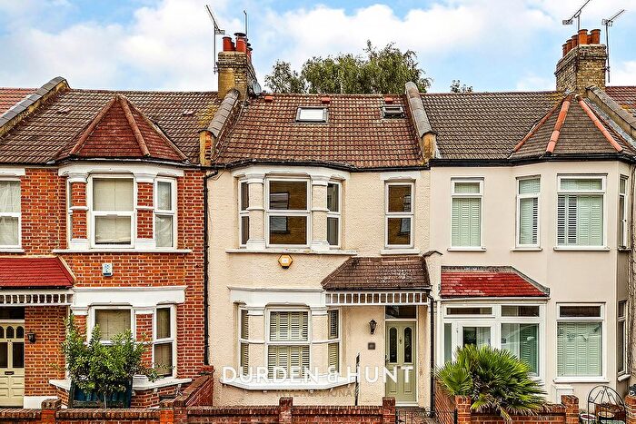4 Bedroom Terraced House To Rent In Gordon Road, Wanstead, E11