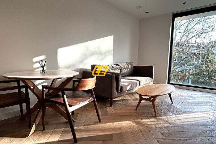 1 Bedroom Flat To Rent In Cluny Mews, Earl's Court, SW5