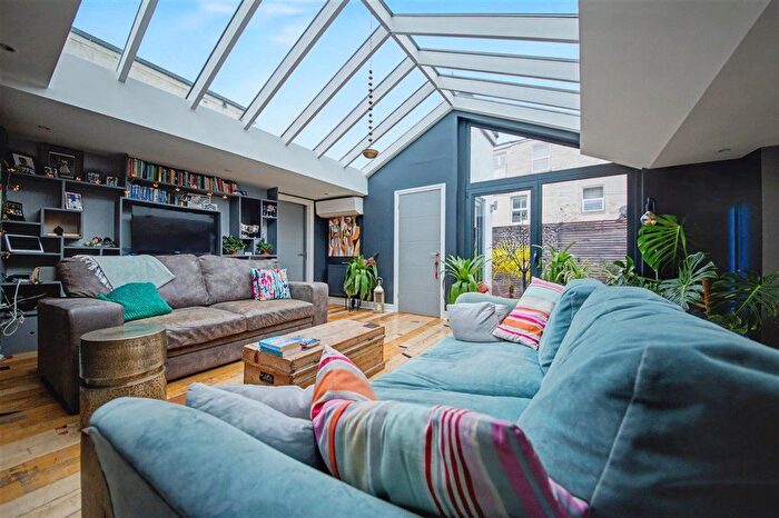 3 Bedroom Detached Bungalow For Sale In Albion Road, Royal Tunbridge Wells, Kent, TN1