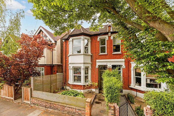 5 Bedroom End Terrace House For Sale In Maldon Road, Poets Corner, Acton London, W3