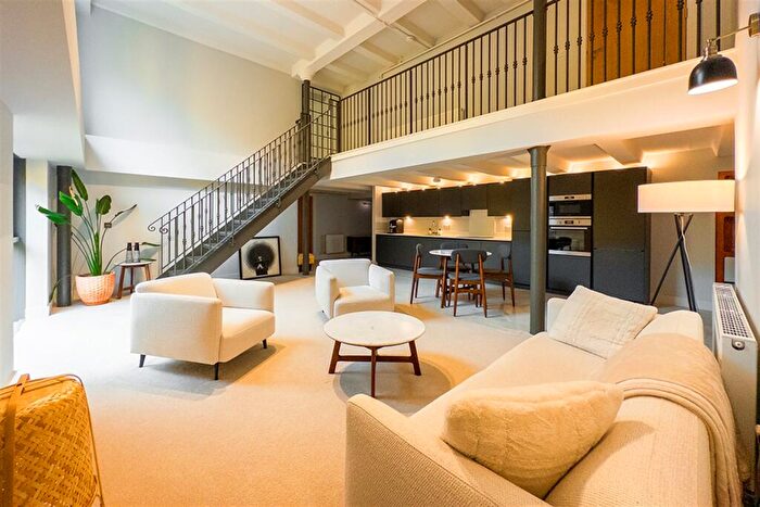 3 Bedroom Apartment To Rent In Tobacco Warehouse, L3