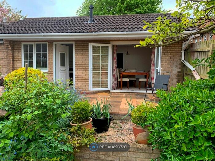 1 Bedroom Flat To Rent In Queensberry Road, Kettering, NN15