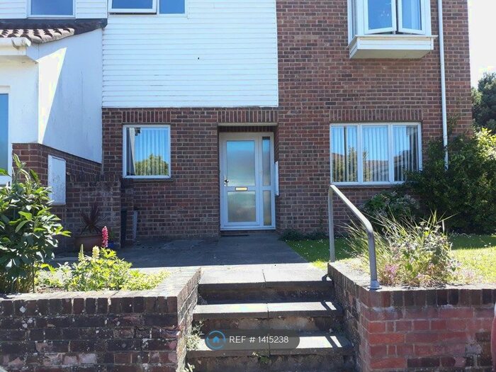 1 Bedroom Flat To Rent In Park Drive, Longfield, DA3