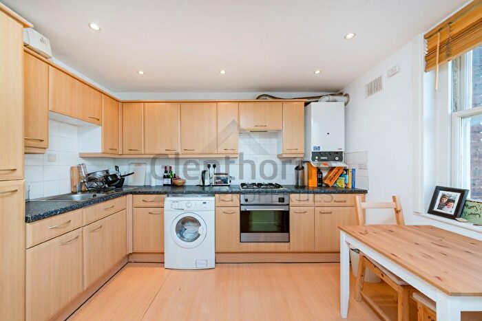 1 Bedroom Flat To Rent In - Stamford Hill, Stoke Newington, N16