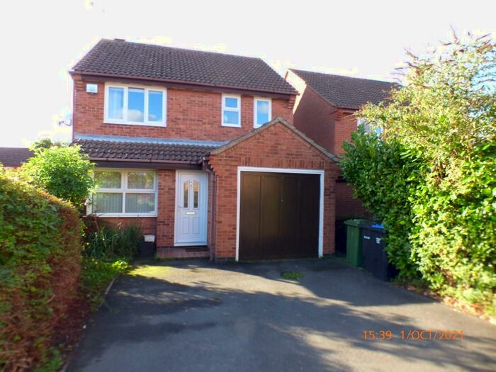 3 Bedroom Detached House To Rent In Deene Close, Market Harborough, LE16