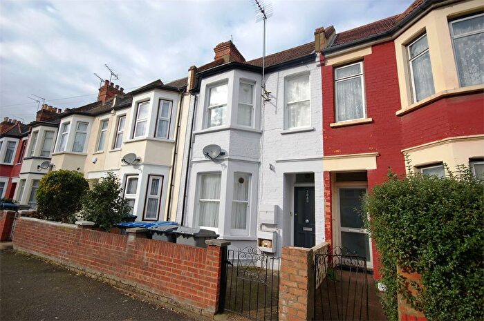 1 Bedroom Flat For Sale In Redfern Road, Harlesden, London, NW10
