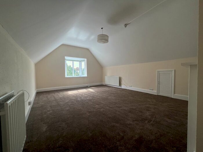 1 Bedroom Flat To Rent In Addiscombe Road, Croydon, CR0