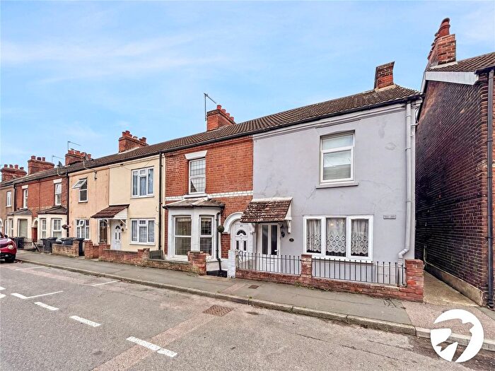 2 Bedroom Terraced House To Rent In Malling Road, Snodland, Kent, ME6