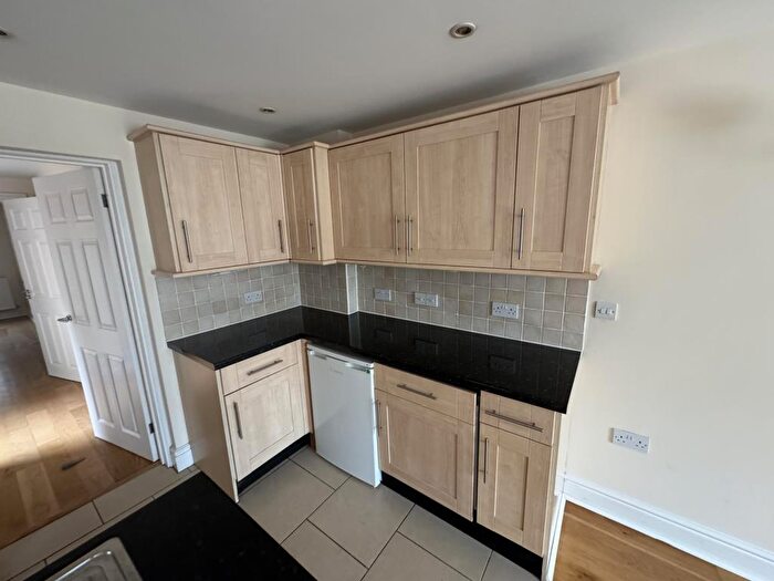 2 Bedroom Apartment To Rent In Sunderland Avenue, Oxford, OX2