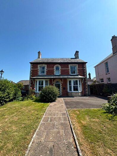 2 Bedroom Flat For Sale In Menors Place, Holsworthy, Devon, EX22