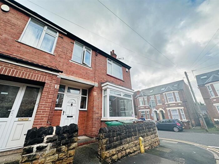 7 Bedroom House To Rent In Johnson Road, Nottingham, NG7