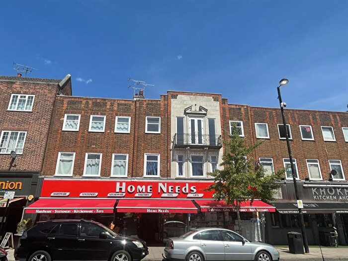 2 Bedroom Flat To Rent In High Street, Ruislip, HA4