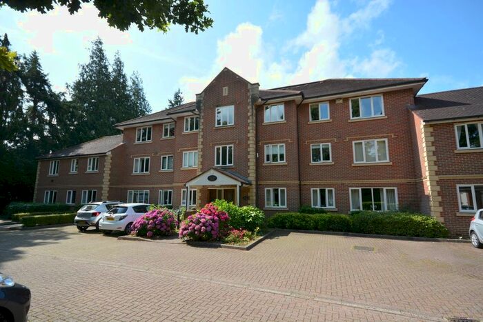 2 Bedroom Flat To Rent In Bayhall Road, Tunbridge Wells, TN2