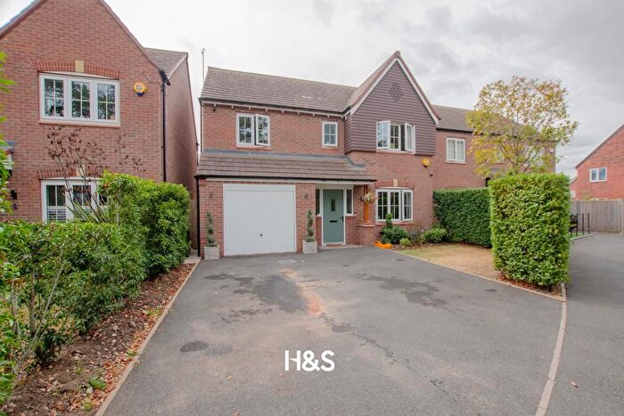 4 Bedroom Detached House For Sale In Laurel Court, Tidbury Green, Solihull, B90