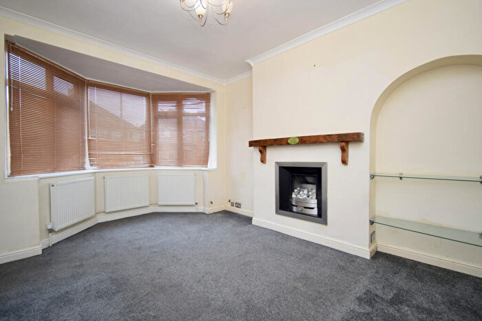 3 Bedroom Semi-Detached House To Rent In Averil Road, Thurncourt, Leicester, LE5