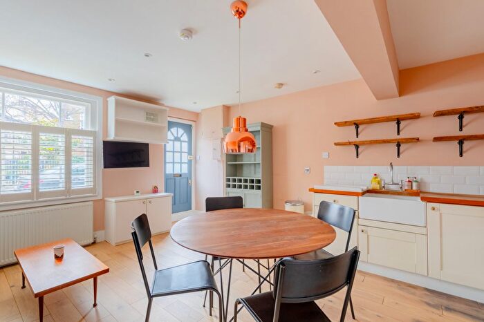 2 Bedroom Property To Rent In Lorne Gardens, London, W11