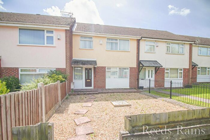 3 Bedroom Terraced House For Sale In Kenilworth Court, Ellesmere Port, Cheshire, CH65