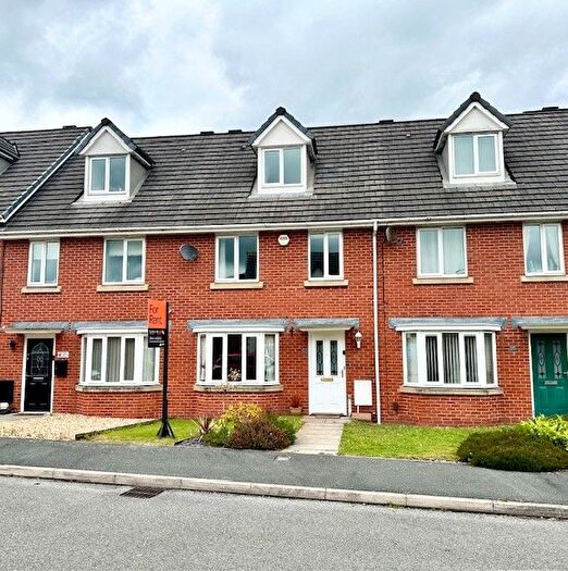3 Bedroom Town House To Rent In Crompton Way, Lowton, Warrington, Cheshire, WA3