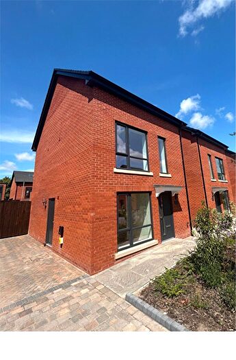 4 Bedroom Detached House For Sale In Hooton Road, Hooton, Ellesmere Port, Cheshire, CH66
