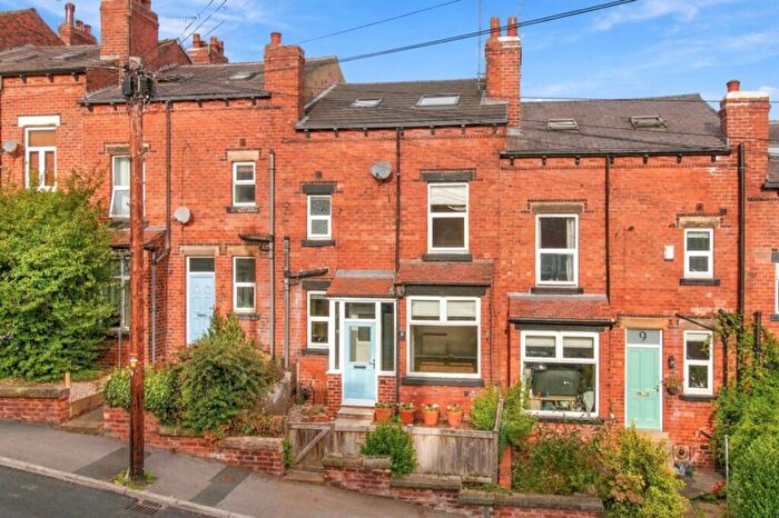 3 Bedroom Terraced House For Sale In Pasture Terrace, Leeds, LS7