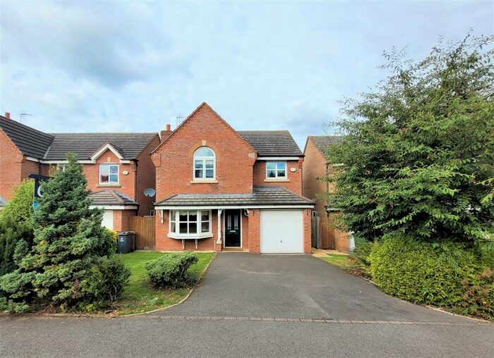 4 Bedroom Detached House To Rent In The Range, Streetly, B74