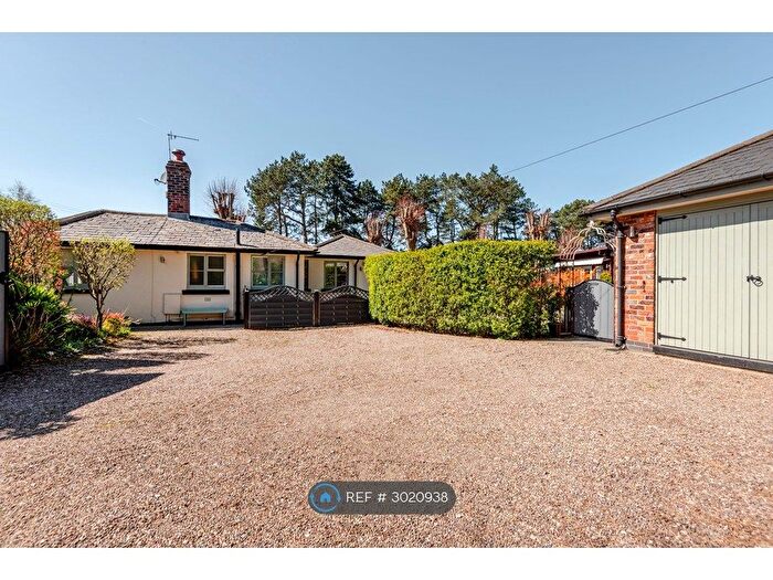 2 Bedroom Bungalow To Rent In Northwich Road, Knutsford, WA16