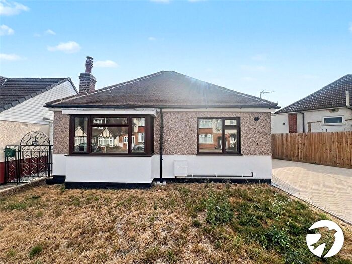 3 Bedroom Bungalow For Sale In Wilson Avenue, Rochester, Kent, ME1