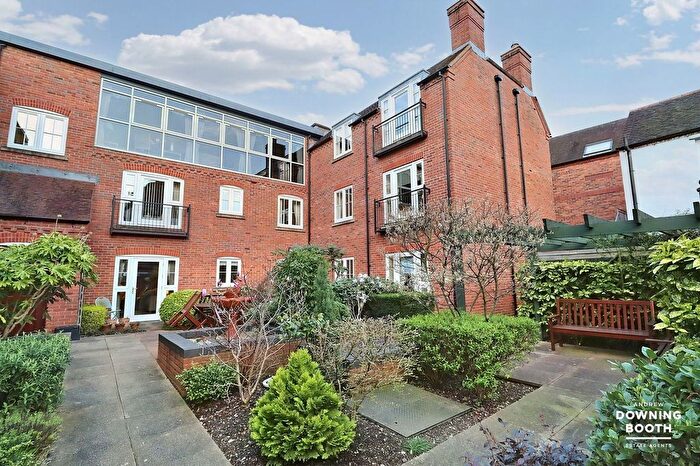 1 Bedroom Flat For Sale In Bird Street, Lichfield, WS13