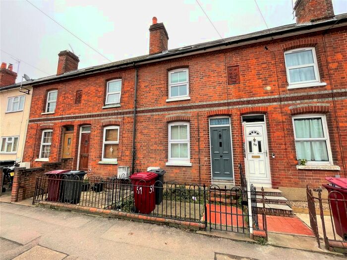 3 Bedroom Terraced House To Rent In Elgar Road, Reading RG2