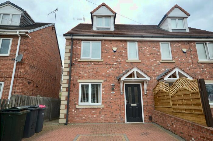 3 Bedroom Semi-Detached House To Rent In Clough Street, Rotherham, South Yorkshire, S61