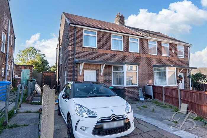 3 Bedroom Semi-Detached House For Sale In Laburnum Grove, Mansfield Woodhouse, Mansfield, NG19
