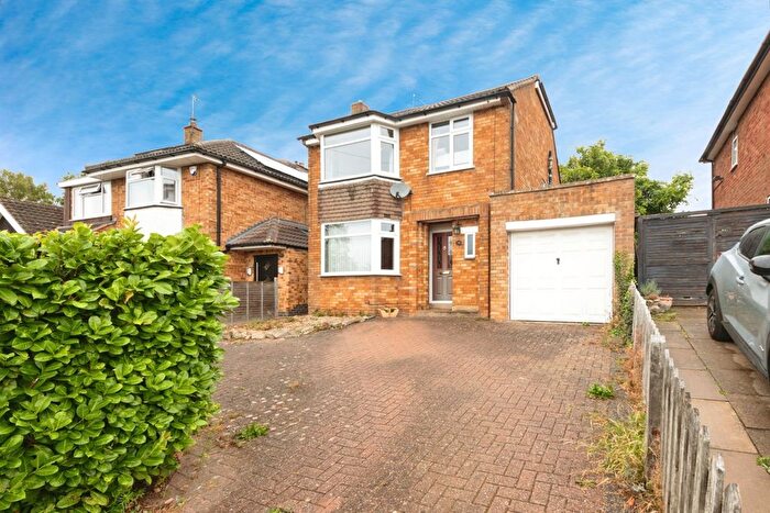 3 Bedroom Detached House For Sale In Stonehouse Close, Leamington Spa, Warwickshire, CV32