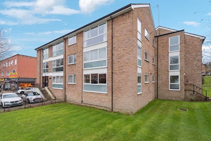 3 Bedroom Flat For Sale In Blacketts Wood Drive, Chorleywood, Rickmansworth, WD3