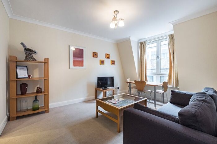 1 Bedroom Flat To Rent In Monument Street, London, EC3R