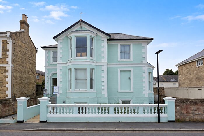1 Bedroom Flat For Sale In The Strand, Ryde, PO33