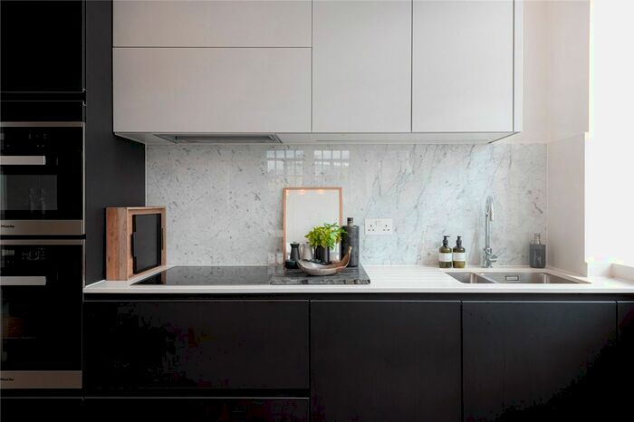 2 Bedroom Flat For Sale In The Maple Building, Highgate Road, London, NW5