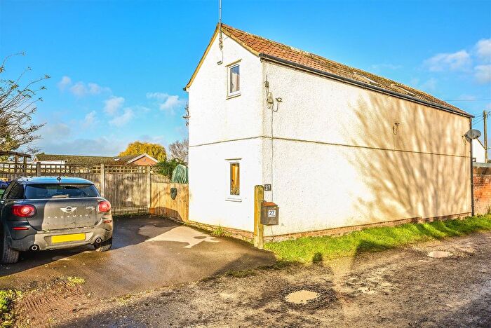 3 Bedroom Detached House For Sale In Lynch Road, Berkeley, GL13