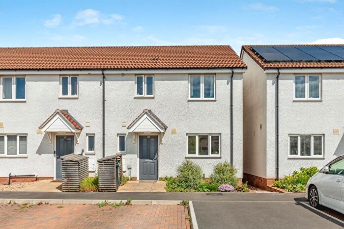 3 Bedroom End Of Terrace House For Sale In Severn Road, Hallen, Bristol, BS10