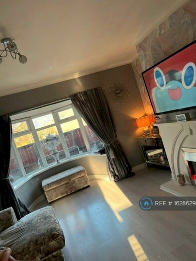 3 Bedroom Terraced House To Rent In The Crescent, Sunderland, SR3