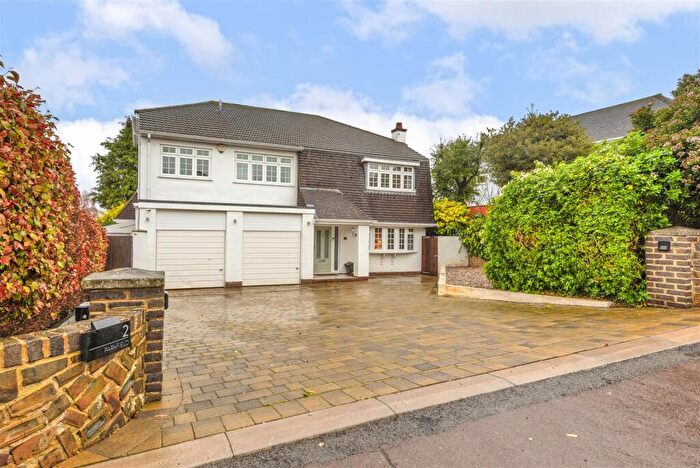 5 Bedroom Detached House For Sale In Parkfield, Hartley, Longfield, DA3